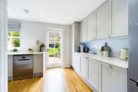 9 Bennett Close, Maidenbower, Crawley, RH10 7HW