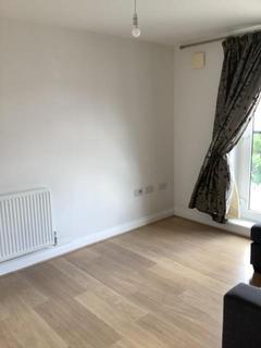 2 bedroom flat to rent, Wills Crescent, Leybourne, West Malling