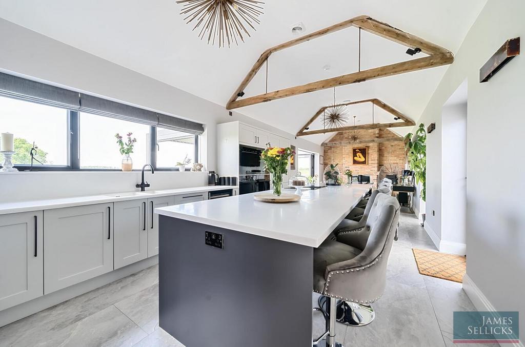 Kitchen area & large island