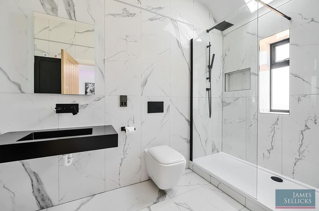 Bedroom two ensuite