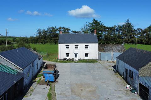 4 bedroom property with land for sale, Near Talgarreg, Llandysul