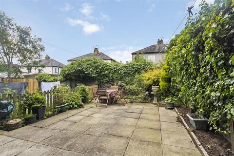 2 bedroom end of terrace house for sale, Ashtofts Mount, Leeds LS20