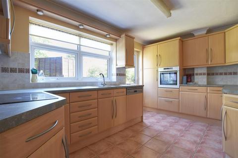 4 bedroom detached house for sale, Maple Walk, Bexhill-On-Sea