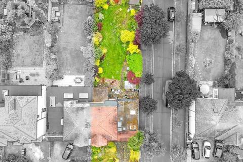 48 Orchard Drive, Theydon Bois, Epping, CM16 7DJ