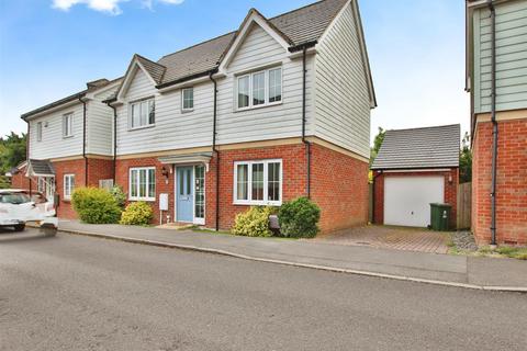 3 bedroom detached house for sale, Bedford Drive, Fareham