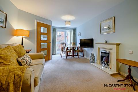 2 bedroom apartment for sale, Imber Court, George Street, Warminster, BA12 8FY