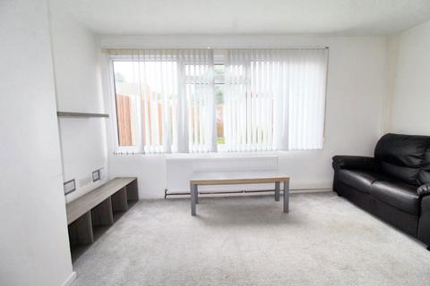 2 bedroom semi-detached house to rent, Musters Walk, Bulwell, Nottingham, NG6 8JG