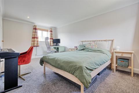 28 Ellesmere Road, Cambridge, CB4 2HP
