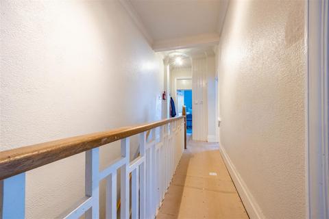 6 bedroom terraced house for sale, Westcliff Park Drive, Westcliff-On-Sea