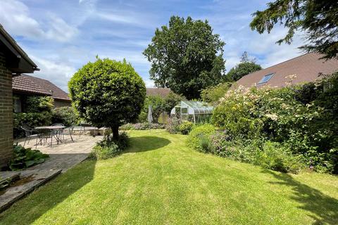 3 bedroom detached bungalow for sale, Derby Close, Hildenborough TN11