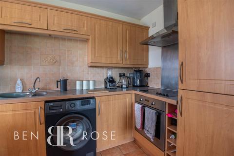 2 bedroom apartment for sale, Denham Wood Close, Chorley