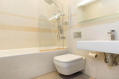 2 bedroom flat to rent, NW1