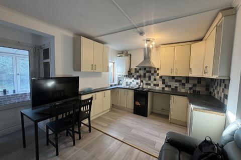 1 bedroom house to rent, Nottingham NG7