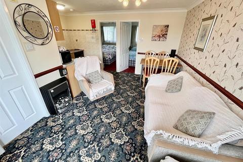 2 bedroom chalet for sale, Belle Aire, Beach Road, Hemsby