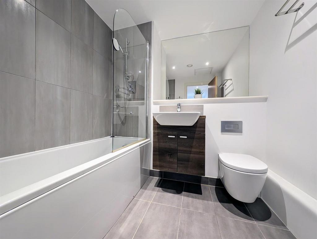 Bathroom.jpg