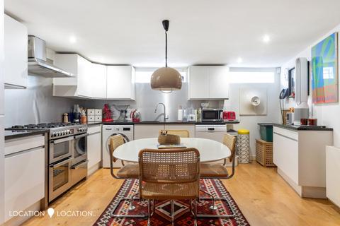 1b Wakeham Street, London, N1 3HP