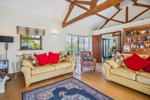 2 bedroom barn conversion for sale, West Leith, Tring