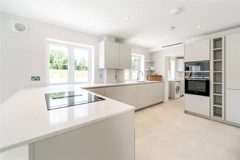 4 bedroom detached house for sale, Balcombe Retreat, Basingstoke Road, Swallowfield, Berkshire, RG7