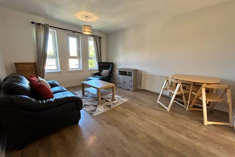 2 bedroom flat to rent, Garriochmill Road, North Kelvinside, Glasgow, G20