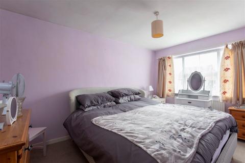 3 bedroom detached house for sale, Blake Croft, Springbank, Cheltenham, GL51