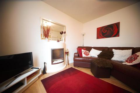 167 Tamar Way, Slough, SL3 8SZ