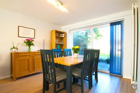 62 Talbot Avenue, Slough, SL3 8DE