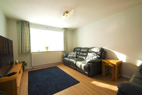 62 Talbot Avenue, Slough, SL3 8DE