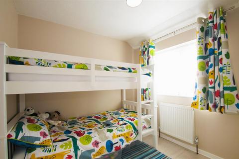 62 Talbot Avenue, Slough, SL3 8DE