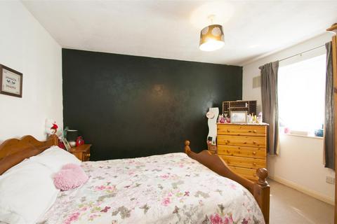 2 bedroom terraced house for sale, St. Thomas Walk, Colnbrook