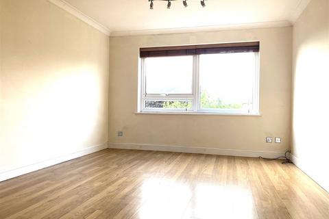 1 bedroom flat for sale, Tithe Court, Slough