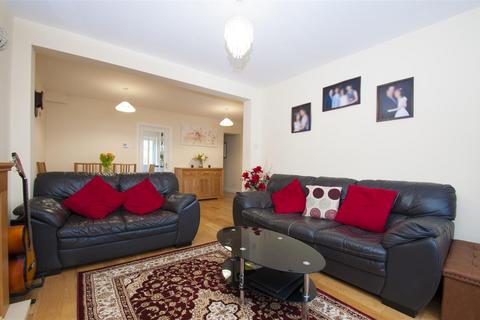 46 Cornwall Avenue, Slough, SL2 1AZ