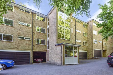 3 bedroom apartment for sale, Farringdon Court, Northlands Drive, Winchester, Hampshire, SO23