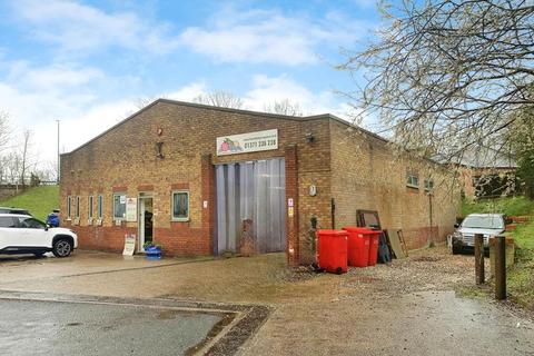 Industrial unit to rent, Station Road Industrial Estate, Great Dunmow, Essex