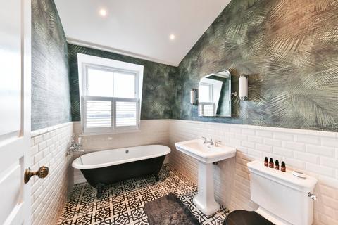 52 Drayton Gardens, London, SW10 9SB