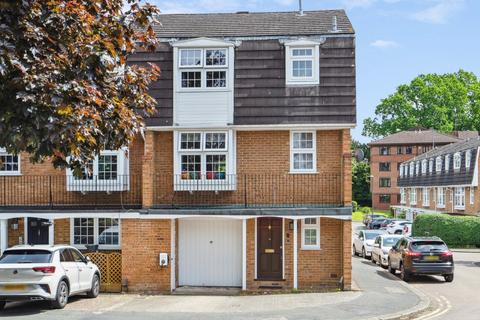 4 bedroom end of terrace house for sale, Westbury Lodge Close, Pinner, HA5