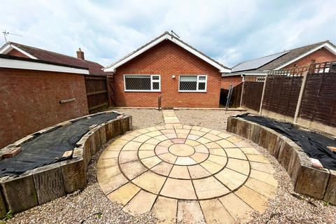 3 bedroom detached bungalow for sale, Elm Crescent, Burgh Le Marsh, Skegness, Lincolnshire, PE24 5EG