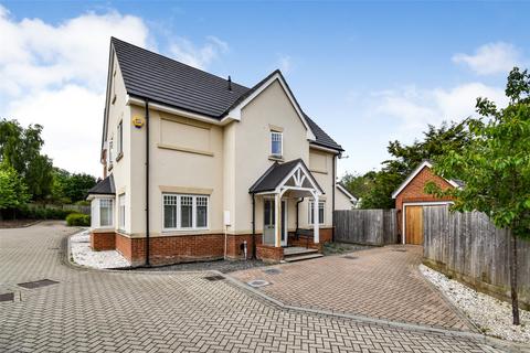 5 bedroom detached house for sale, Cherry Place, Surrey GU9