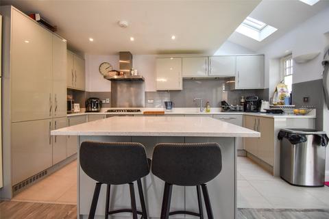 1 Cherry Place, Farnham, GU9 9TH