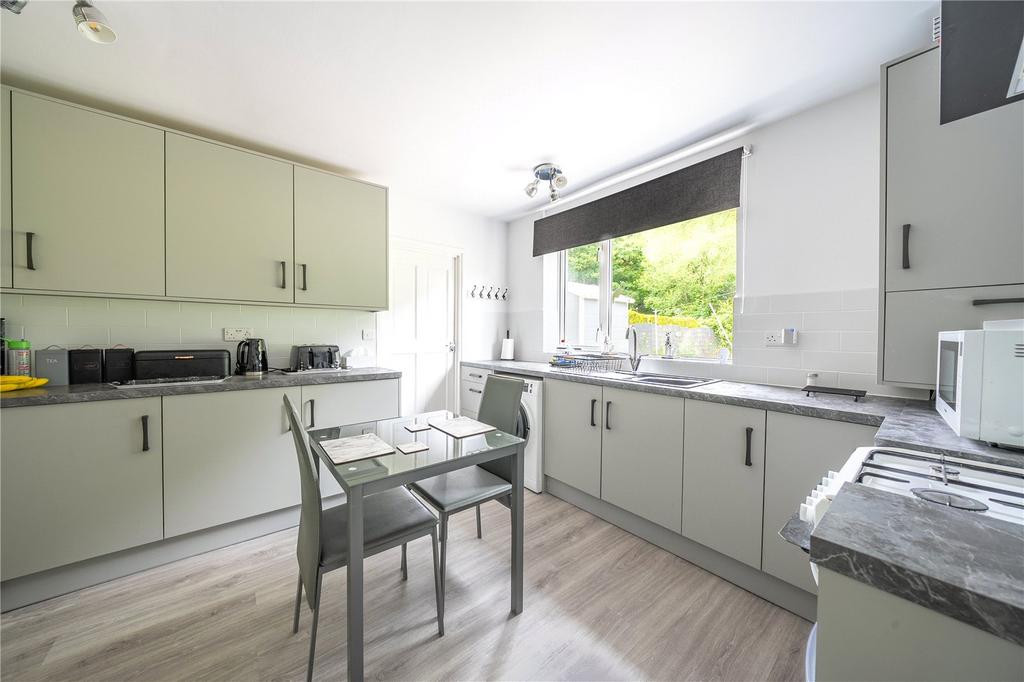 Deanswood View, Leeds, West Yorkshire 3 bed semidetached house for