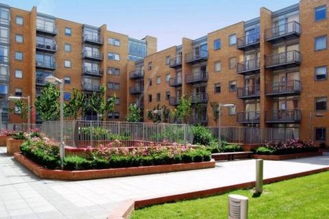 2 bedroom flat to rent, Constable House, Cassilis Road, London E14