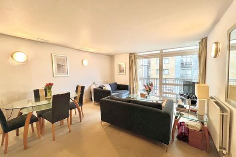 2 bedroom flat to rent, Constable House, Cassilis Road, London E14