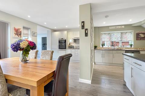 31 Alder Drive, Chelmsford, CM2 9EZ