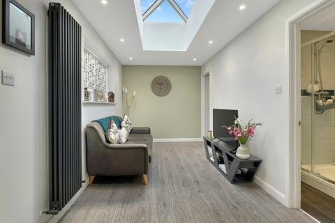 31 Alder Drive, Chelmsford, CM2 9EZ