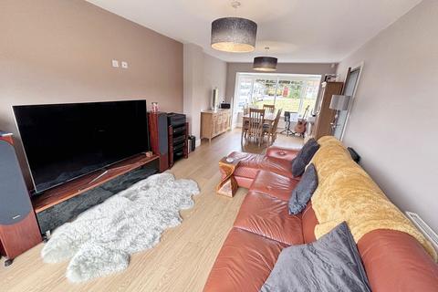 17 Elm Crescent, Birtley, Chester Le Street, DH3 1GH