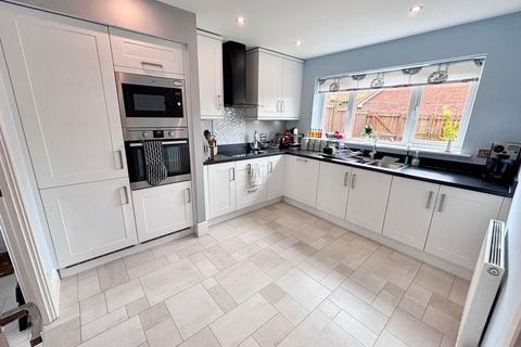 17 Elm Crescent, Birtley, Chester Le Street, DH3 1GH