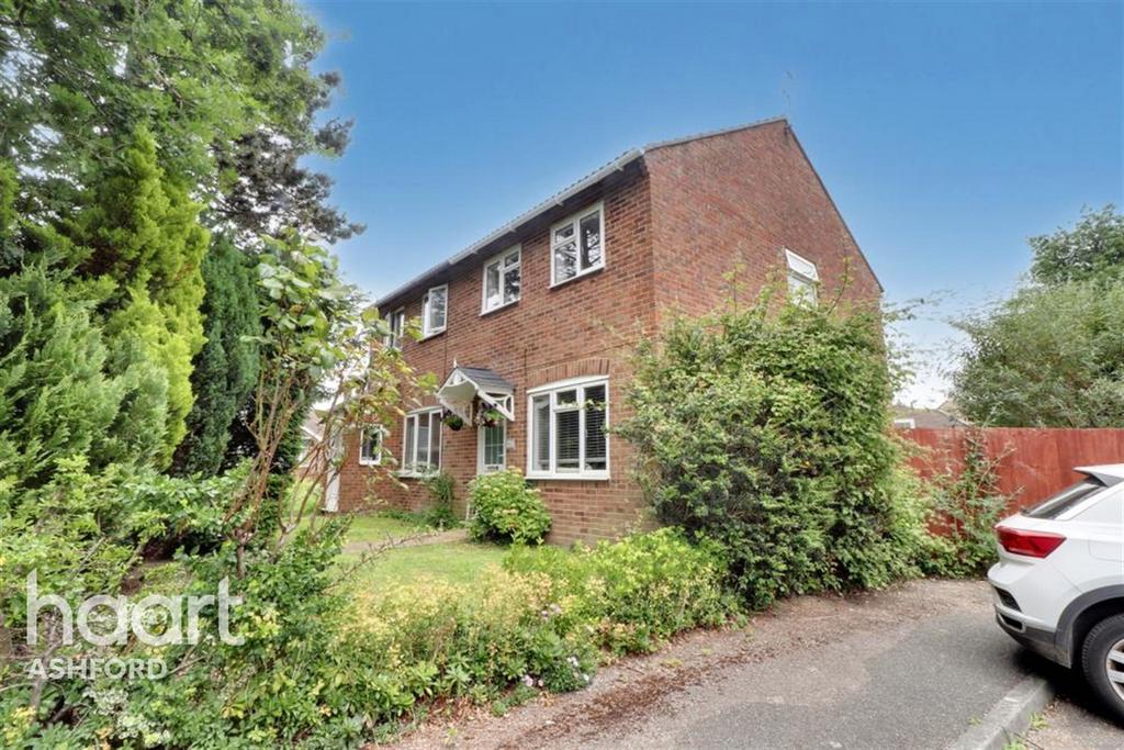 Falcon Way, Ashford 3 bed terraced house £1,350 pcm (£312 pw)