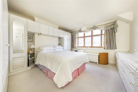 31 Fullbrooks Avenue, Worcester Park, KT4 7PE