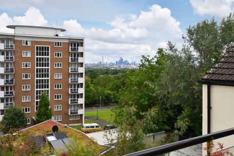 2 bedroom flat for sale, Canonbie Road