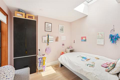 26 Allestree Road, London, SW6 6AE