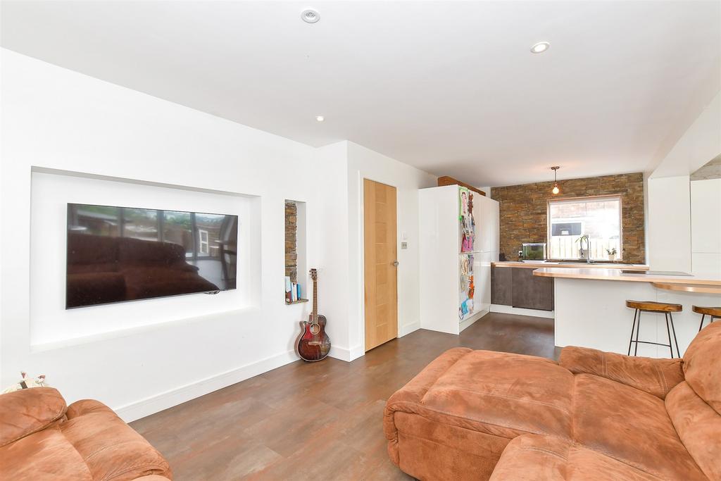 Lounge/Diner/ Kitchen